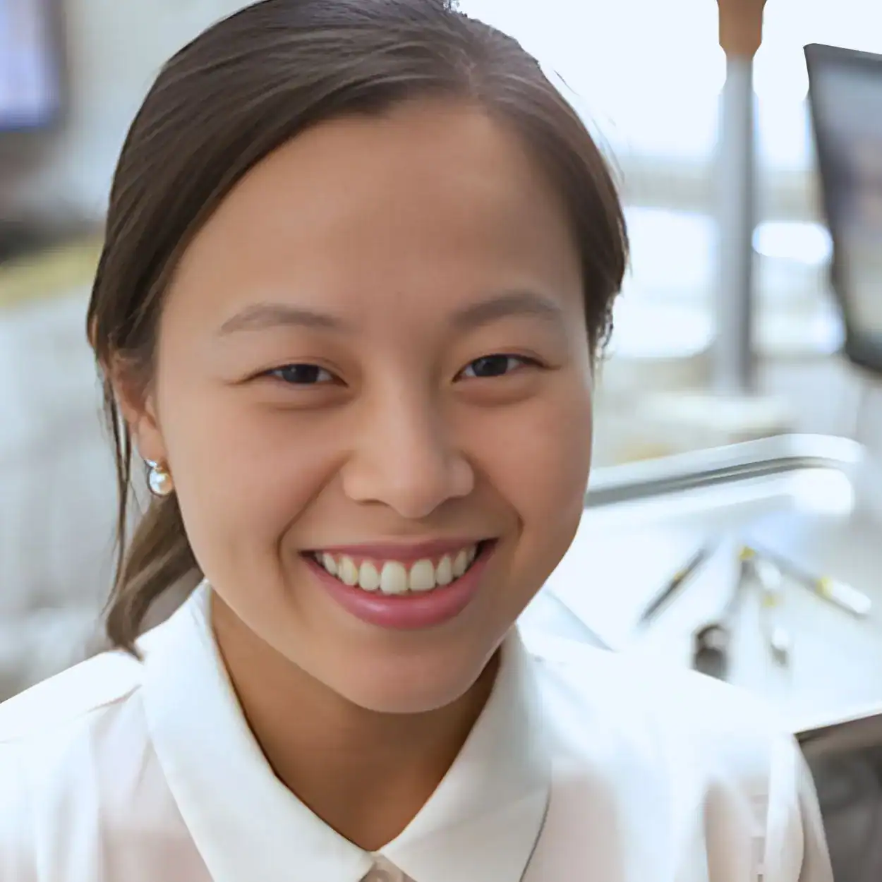 Dr. Houn Kim - Dentist